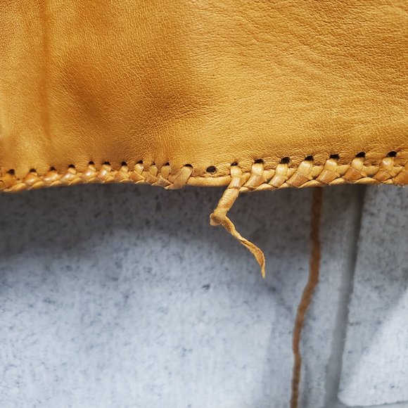 Womens Levi's Custom Genuine Cattle Leather Fits Large - Picture 3 of 13